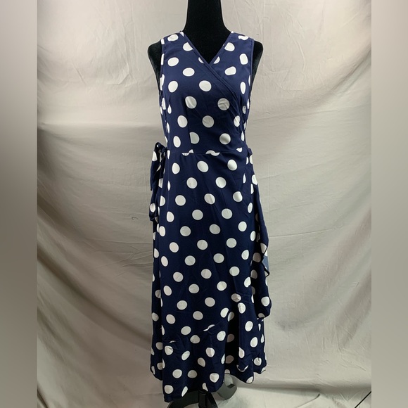 Polka Dot Knot Side Wrap Dress - Picture 9 of 11